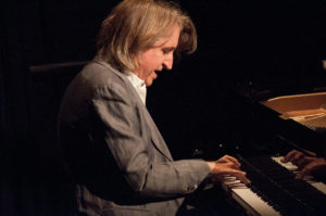 EM! CARTEBLANCHE – Christoph Stiefel solo trifft auf Andreas Schaerer, 04.04.18